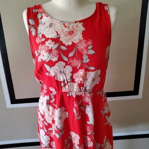 Floral sleeveless blouse